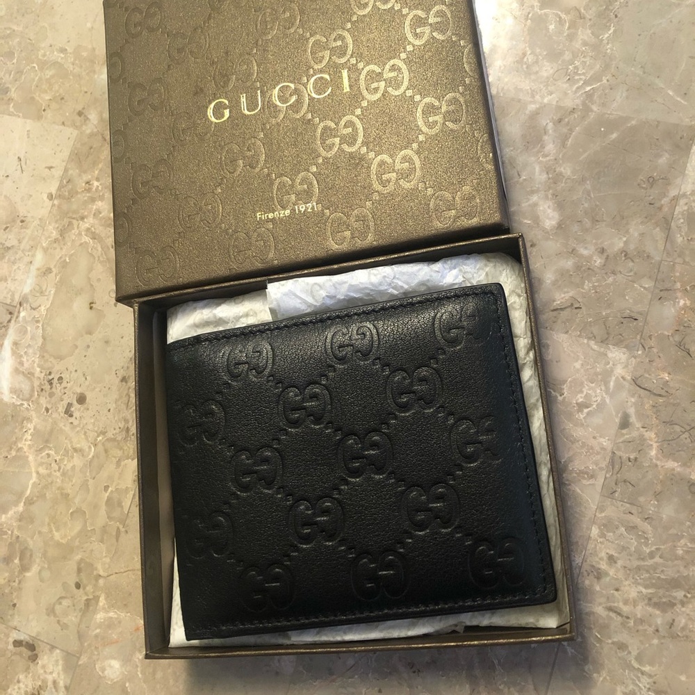 Men’s gucci wallet